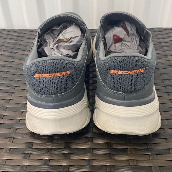 Sketchers sneakers men’s size 10 - Picture 6 of 9